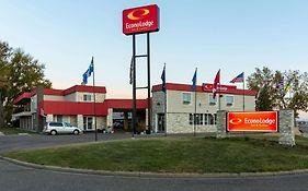 Econo Lodge Inn & Suites